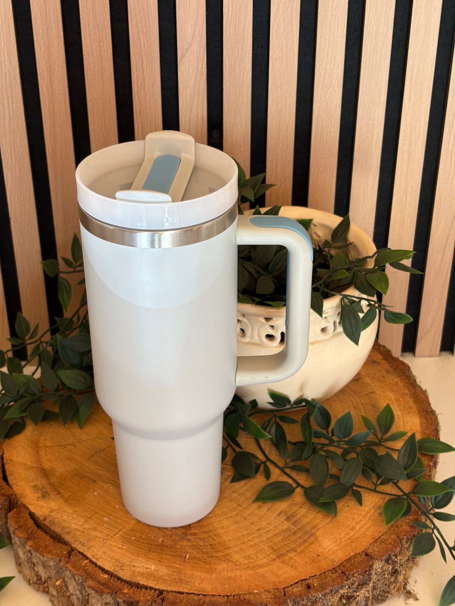 light grey 40oz tumbler