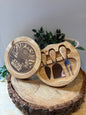 Wooden cheeseboard with engraved utensils